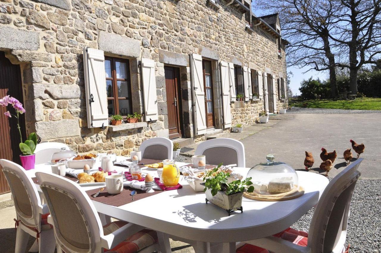 Bed and Breakfast Ty Daou Gwez à Irodouer Extérieur photo